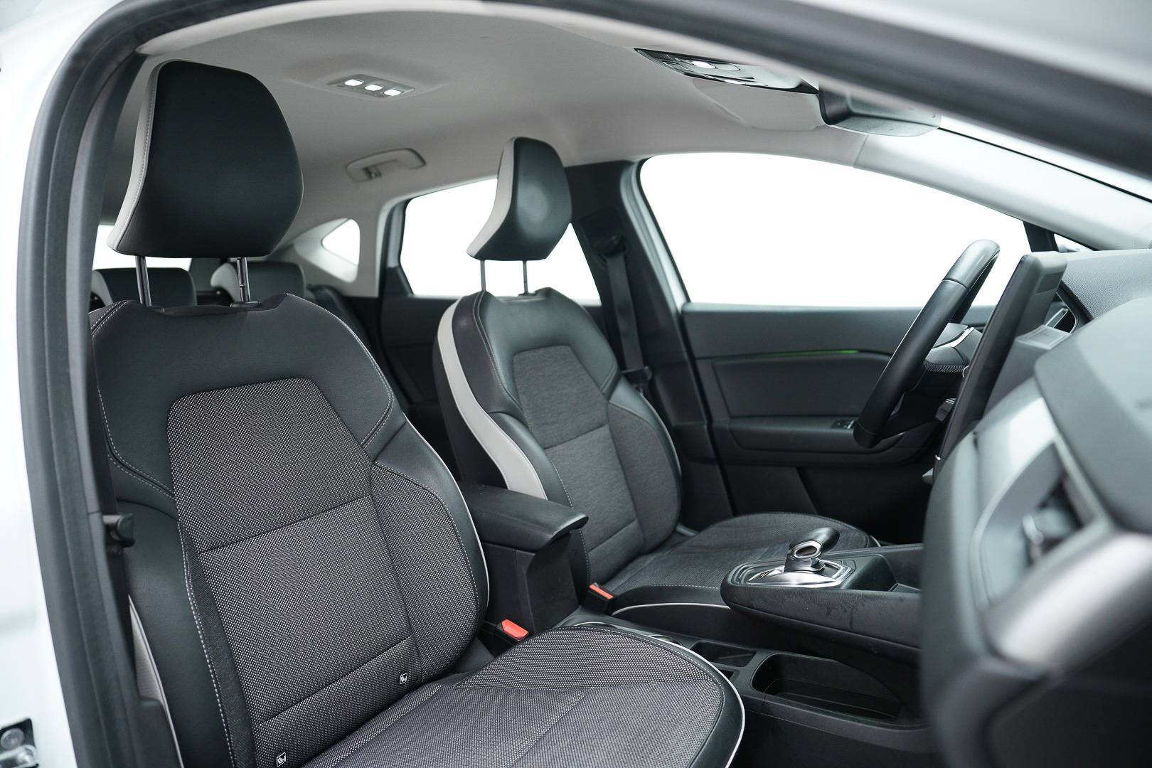 RENAULT Captur - Foto 21
