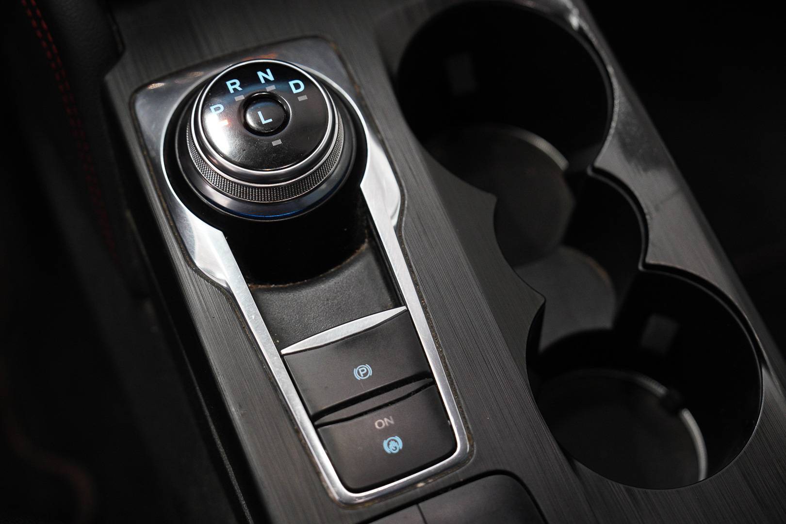 FORD Kuga - Foto 19