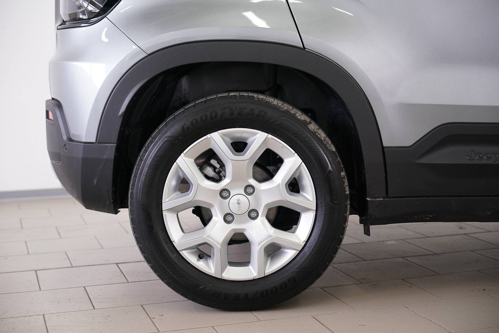JEEP Avenger - Foto 7