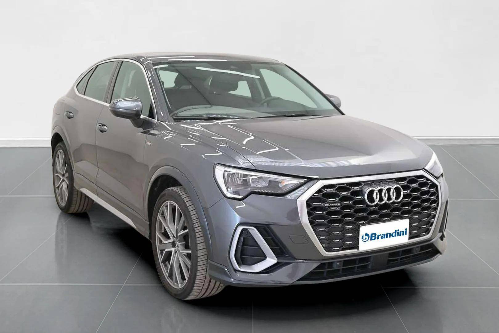 AUDI Q3 - Foto 3