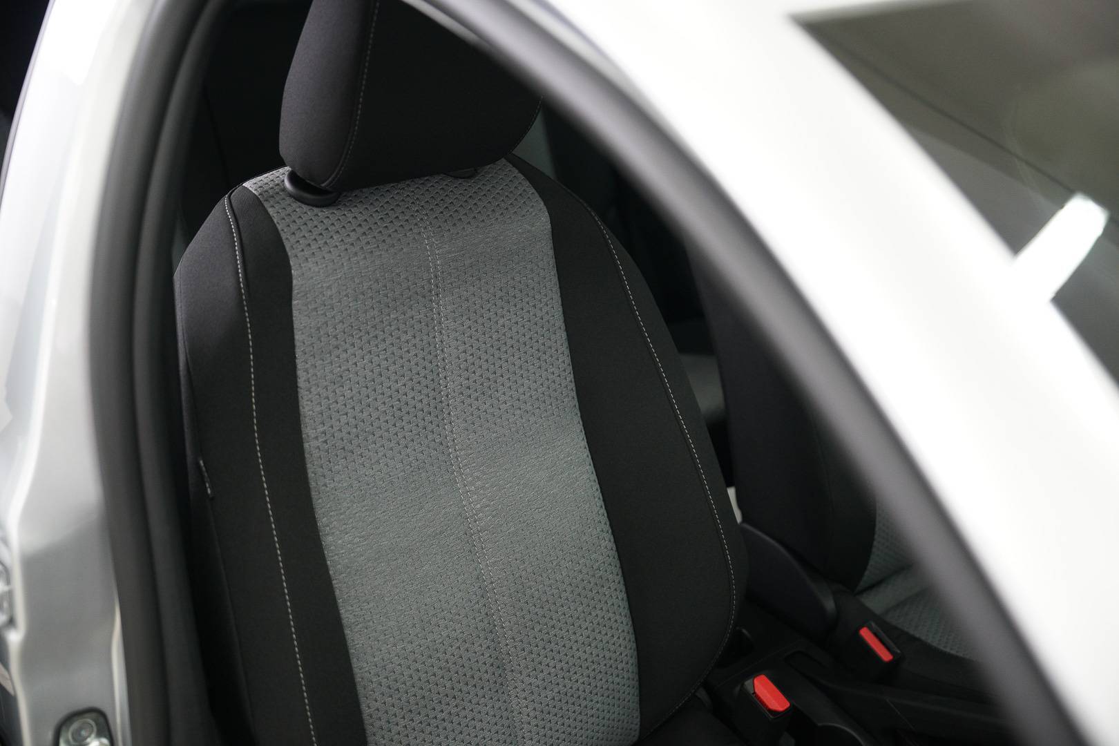 OPEL Corsa - Foto 23