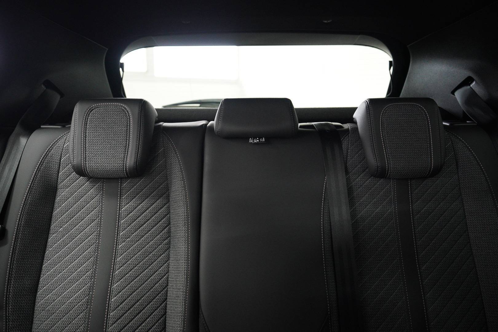 PEUGEOT 2008 - Foto 23