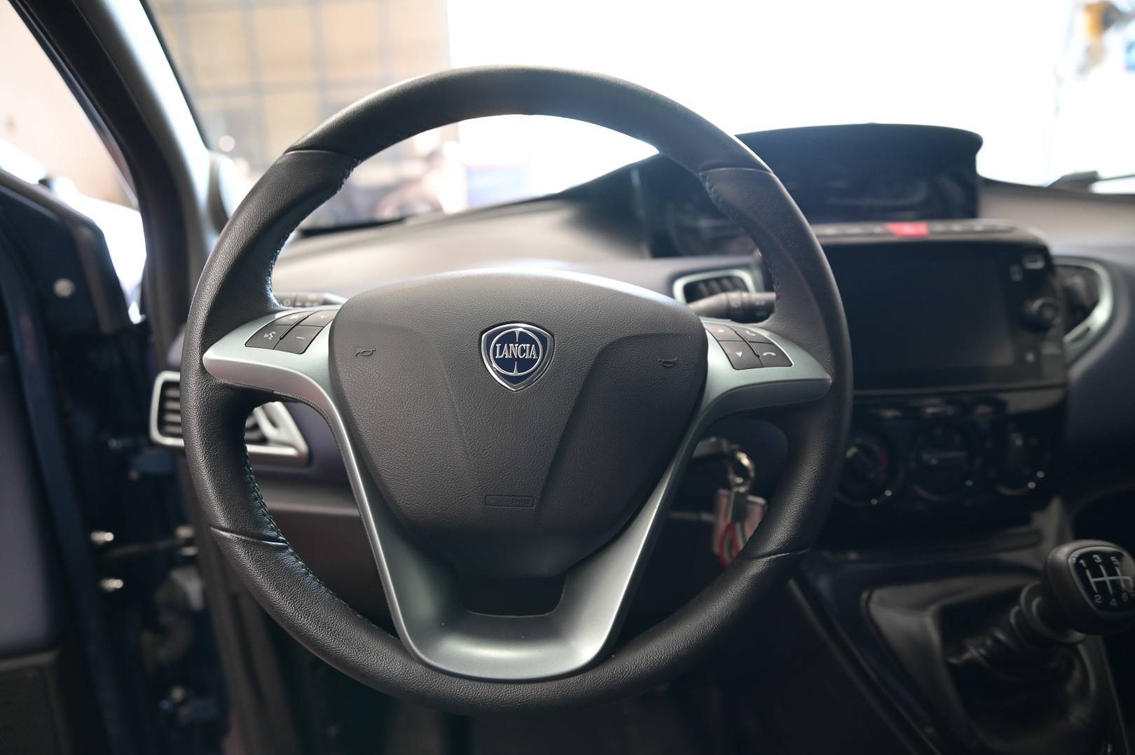 LANCIA Ypsilon - Foto 15