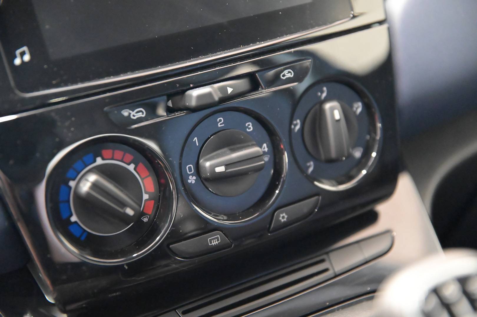 LANCIA Ypsilon - Foto 20