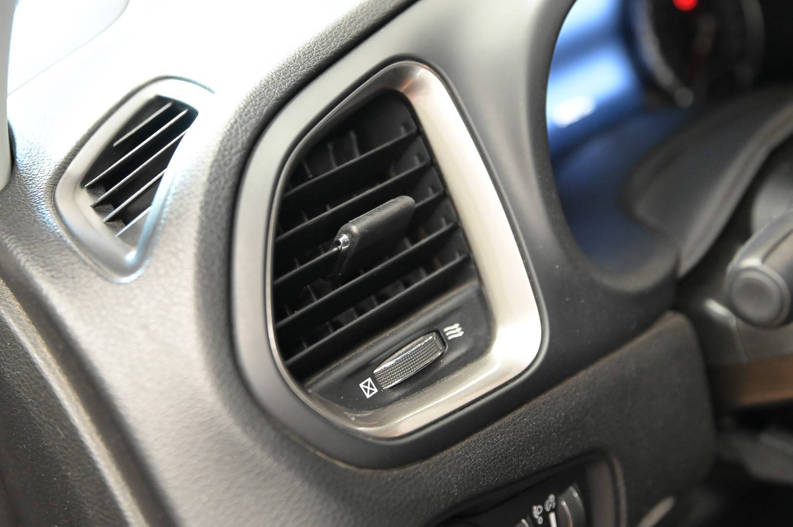 JEEP Renegade - Foto 12