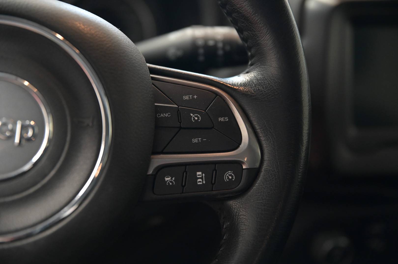 JEEP Renegade - Foto 18