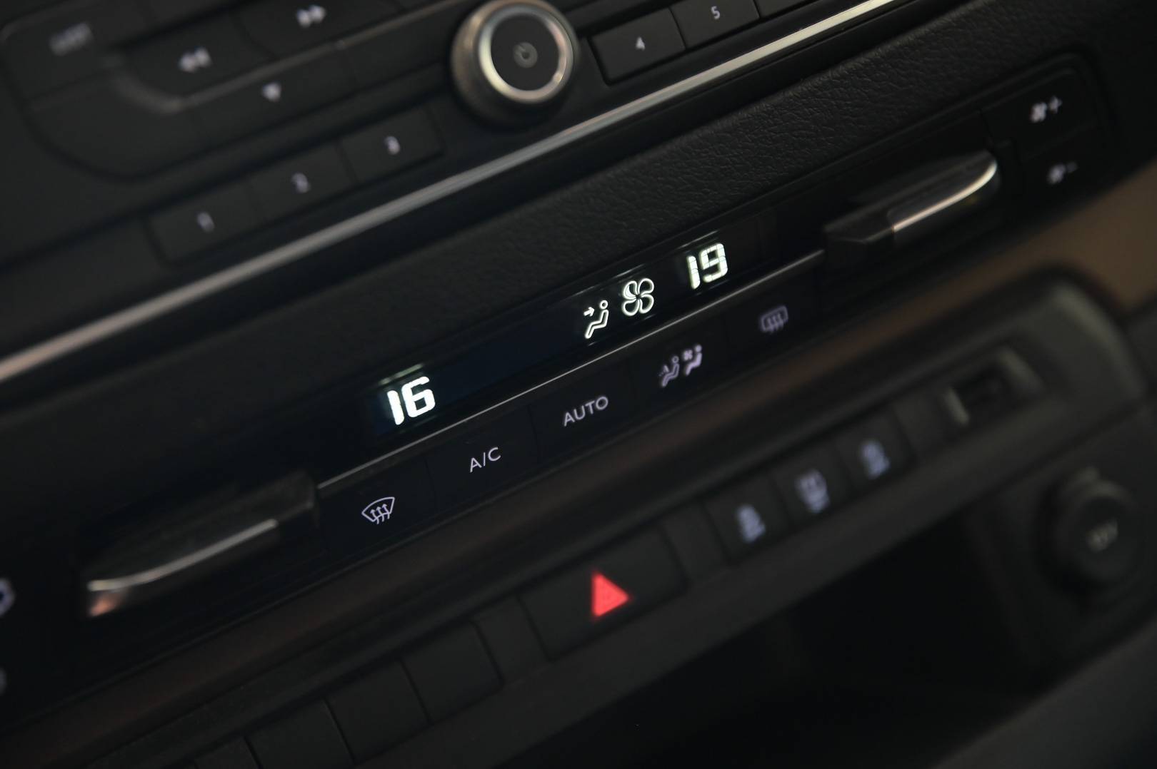 TOYOTA Proace - Foto 21