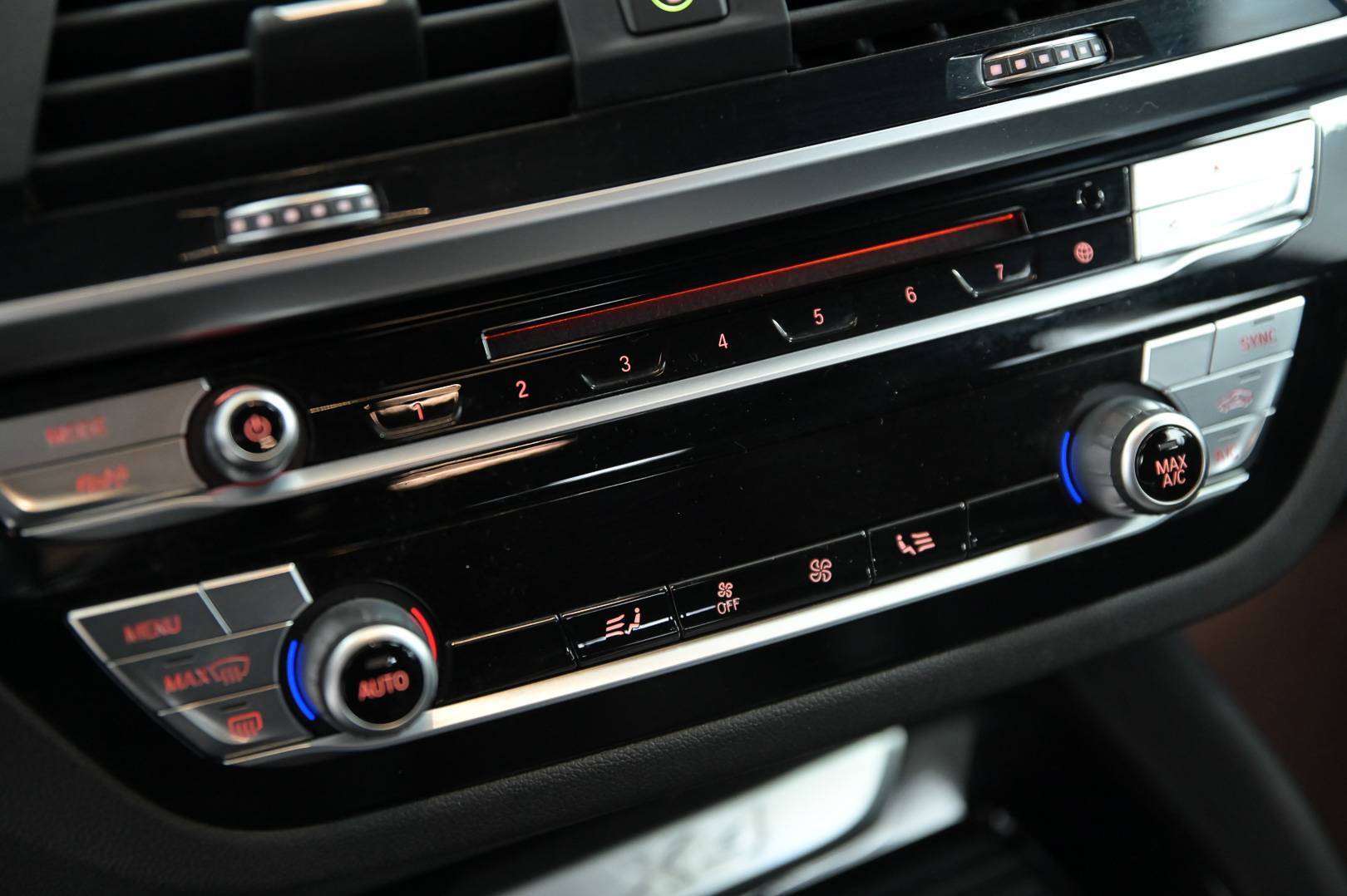 BMW X4 - Foto 24