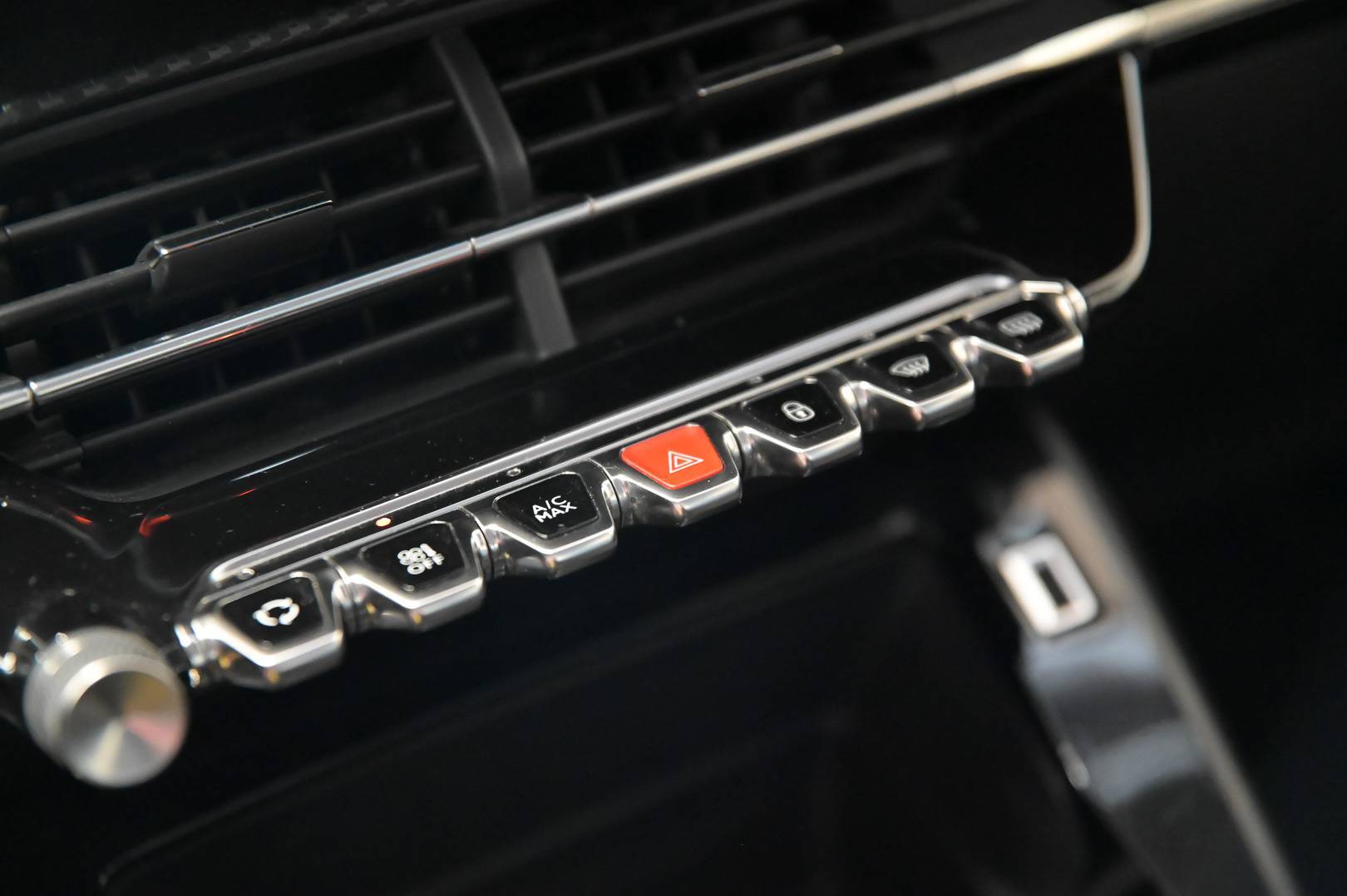 PEUGEOT 2008 - Foto 21