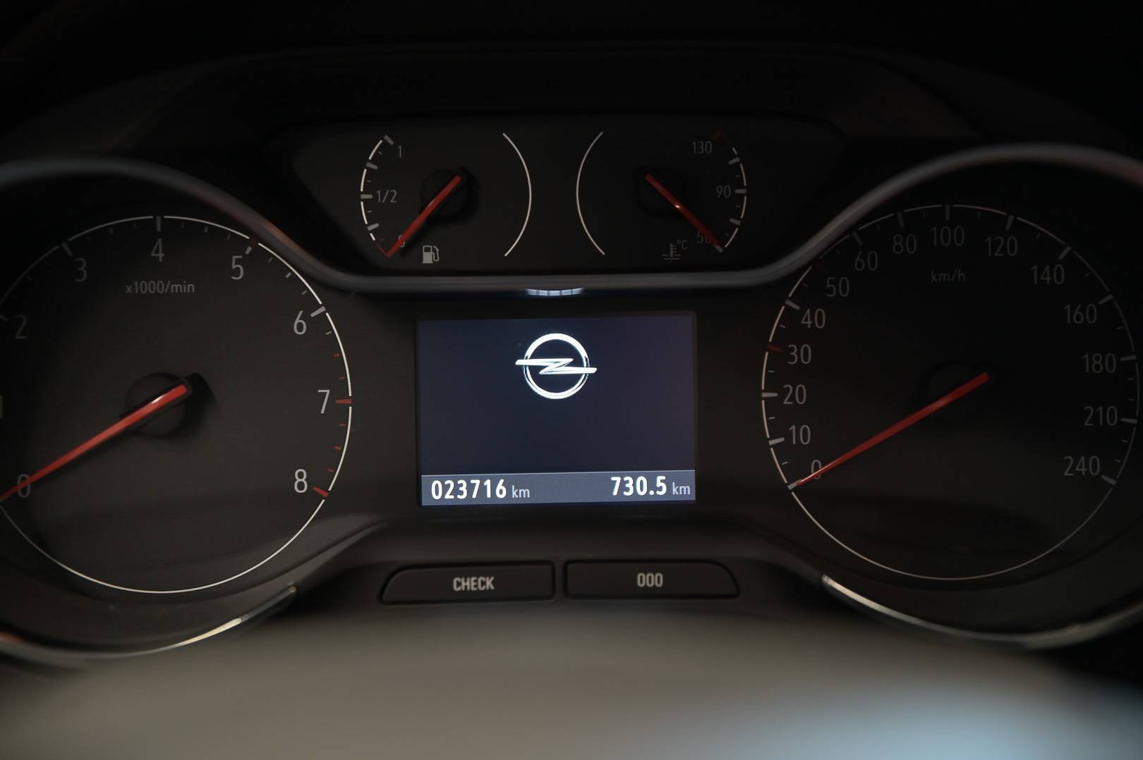 OPEL Crossland - Foto 13