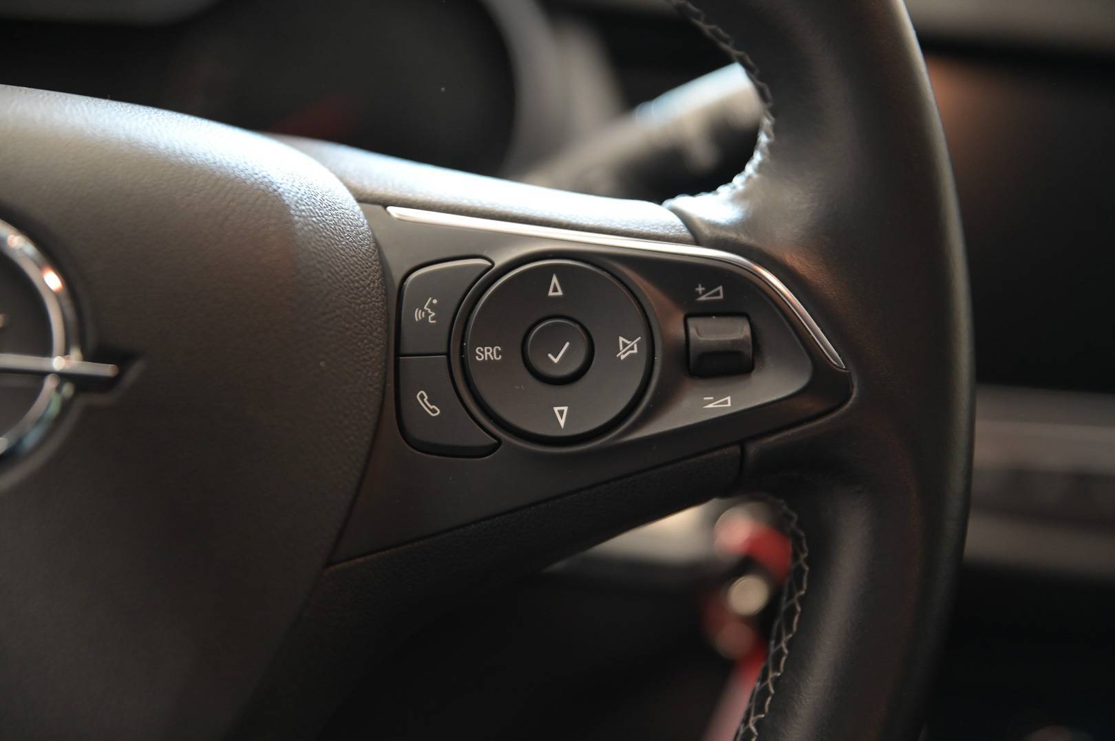 OPEL Crossland - Foto 18
