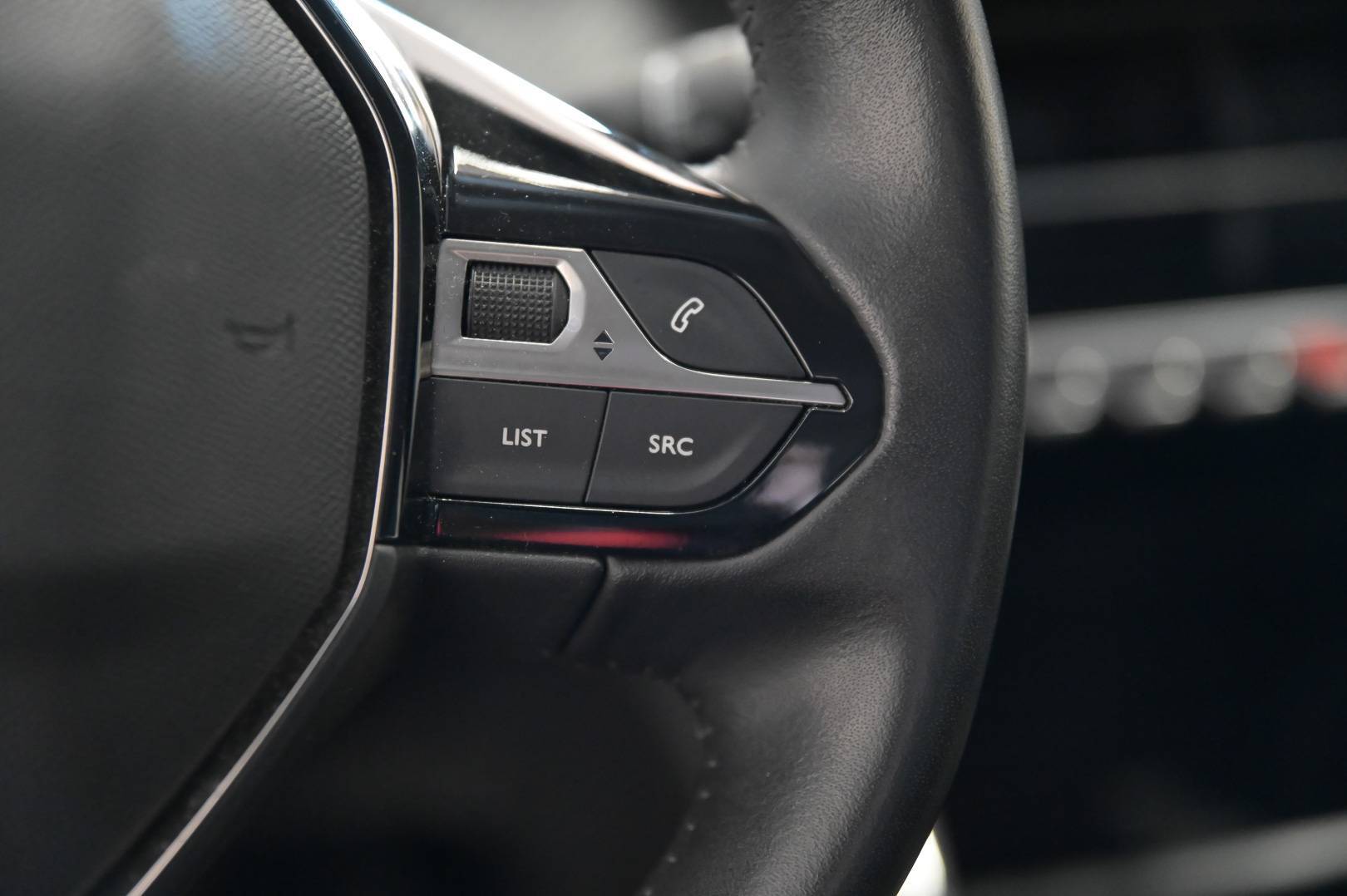 PEUGEOT 2008 - Foto 17