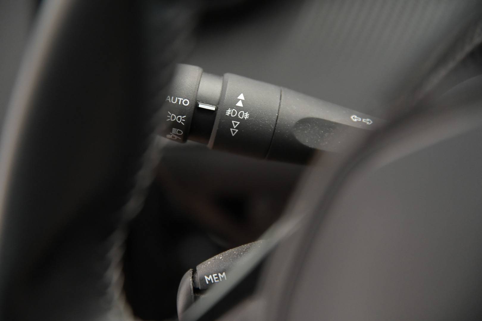 PEUGEOT 2008 - Foto 18