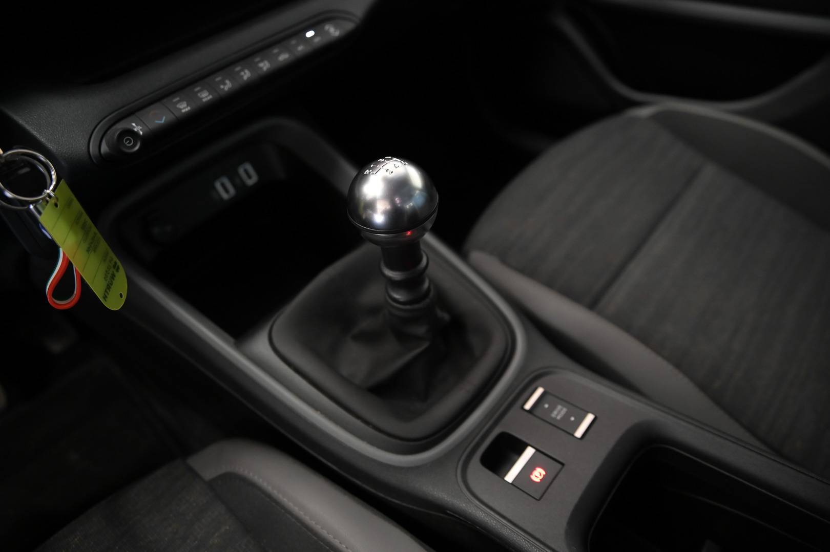 JEEP Avenger - Foto 13
