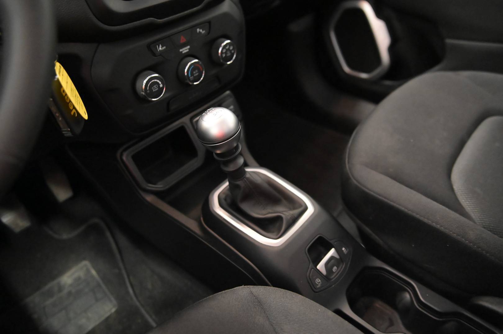 JEEP Renegade - Foto 15