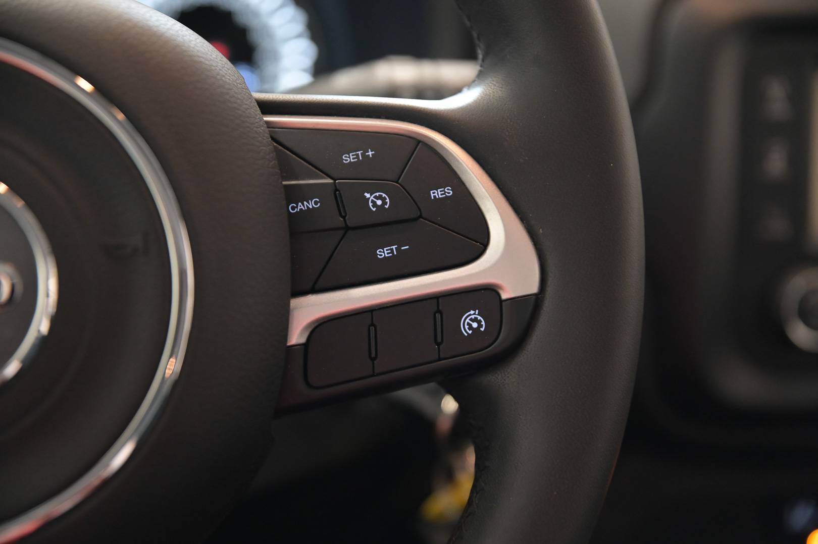 JEEP Renegade - Foto 18