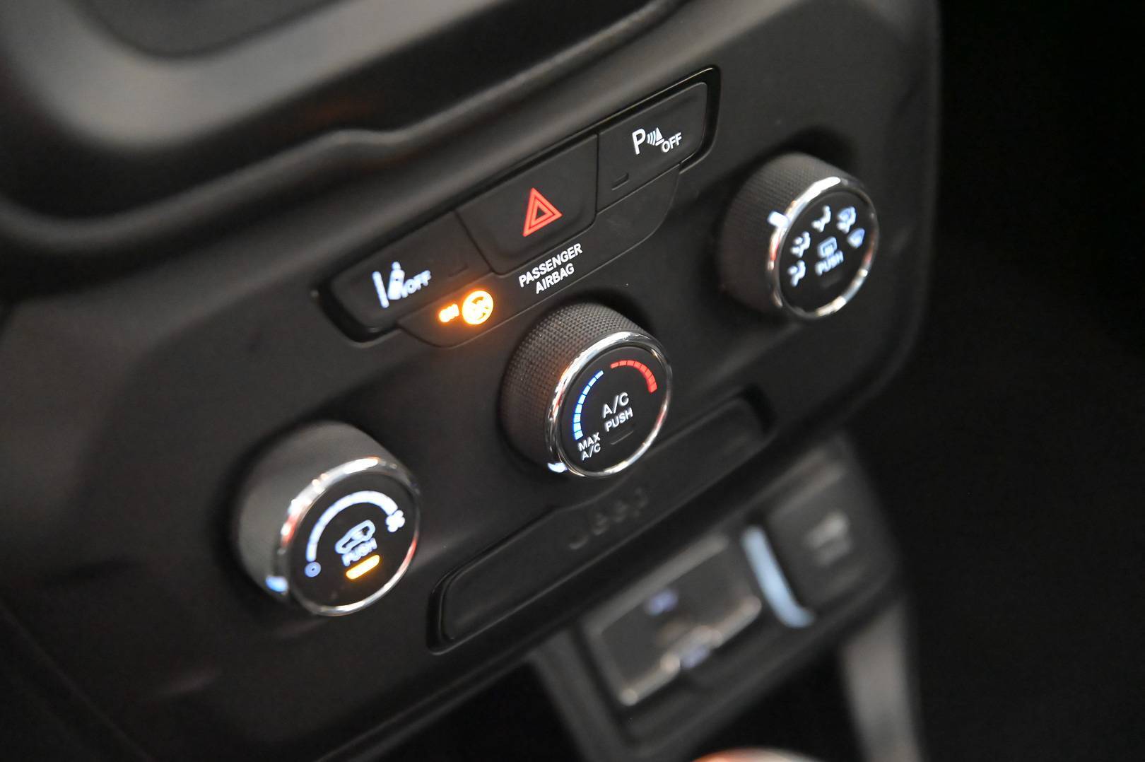 JEEP Renegade - Foto 21
