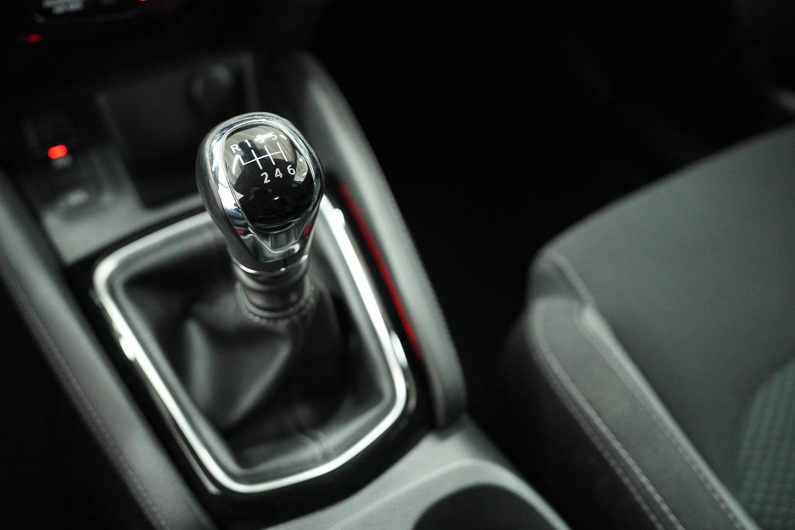NISSAN Qashqai - Foto 18