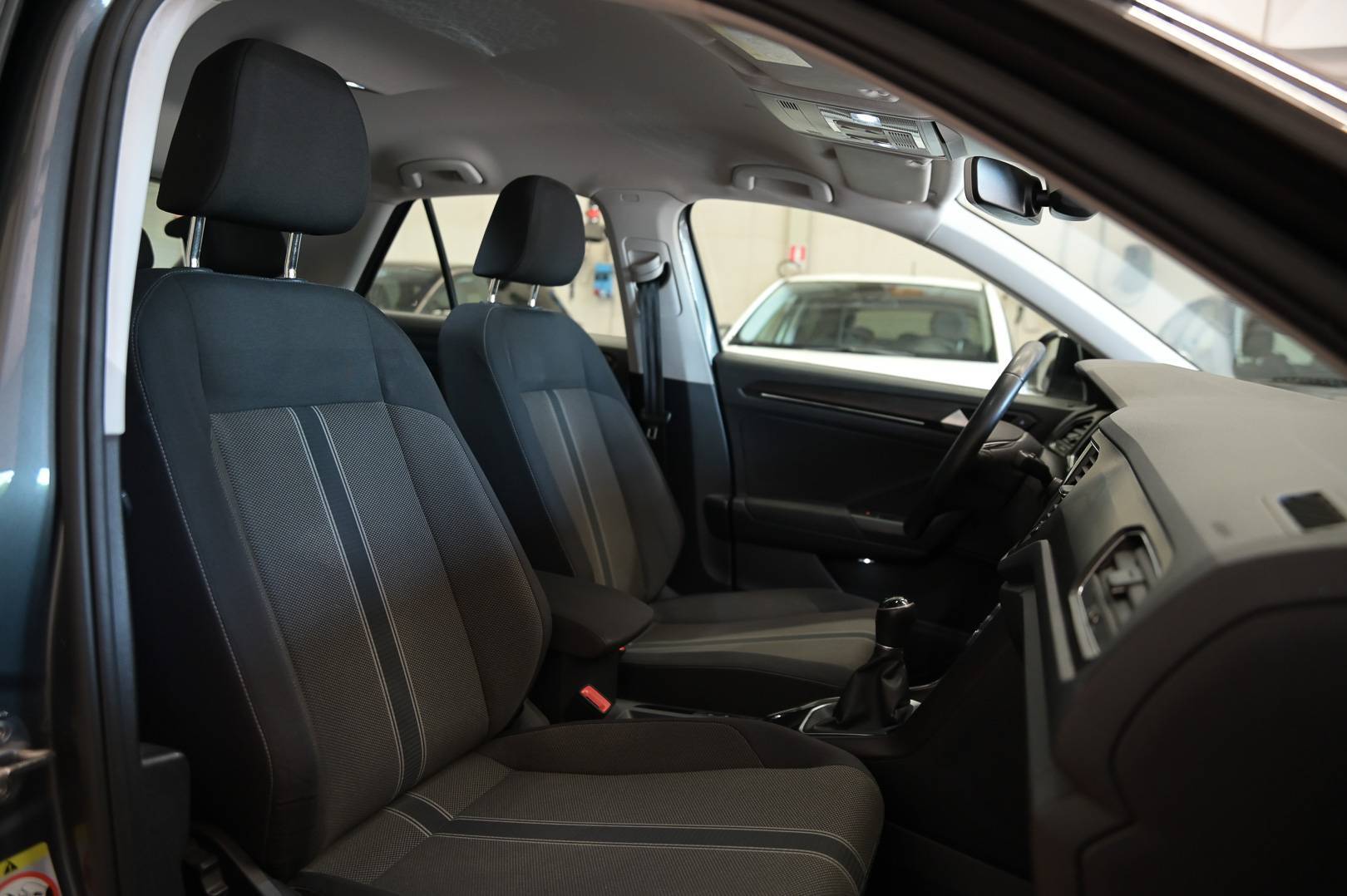 VOLKSWAGEN T-Roc - Foto 27