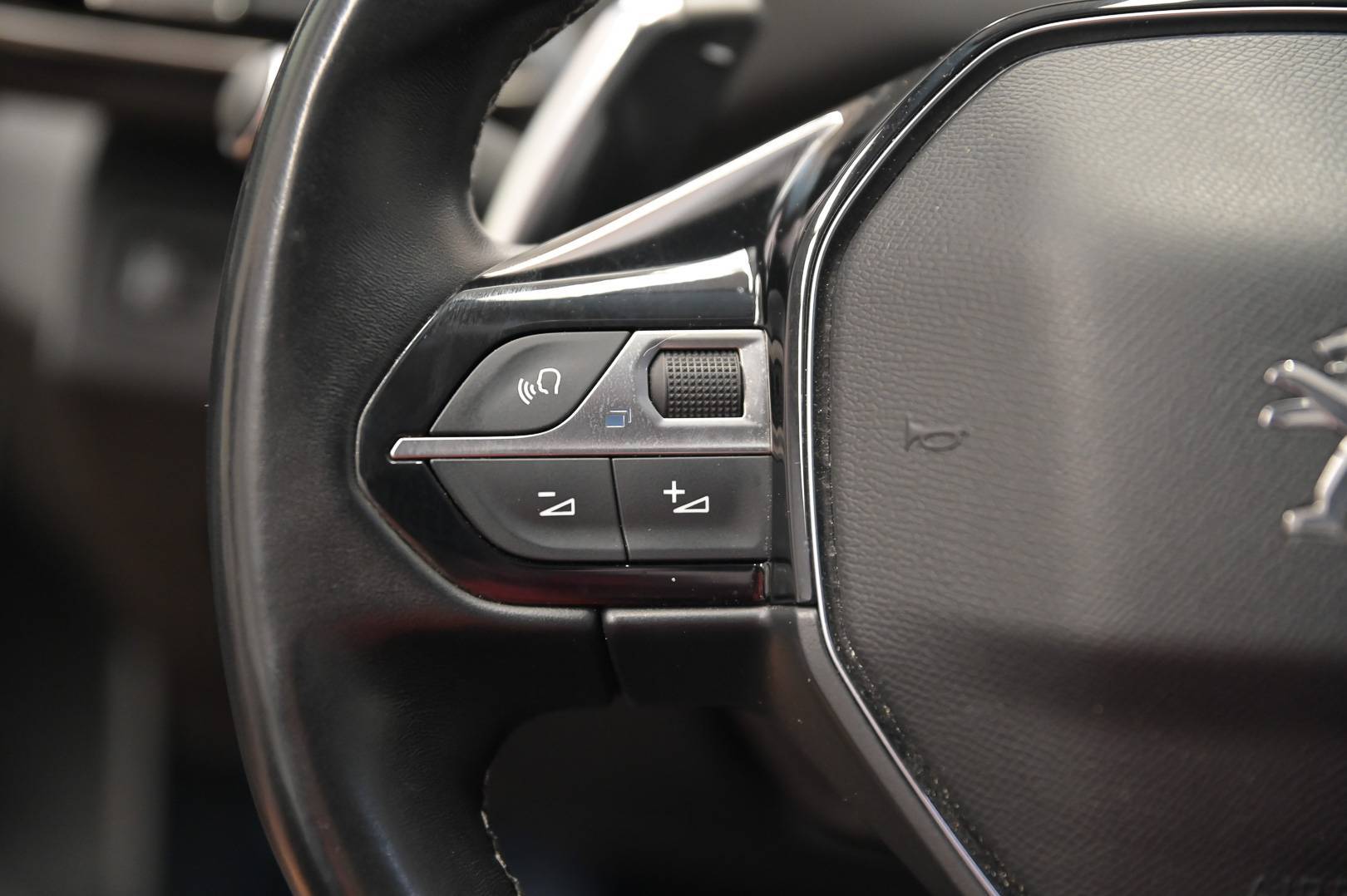 PEUGEOT 3008 - Foto 16