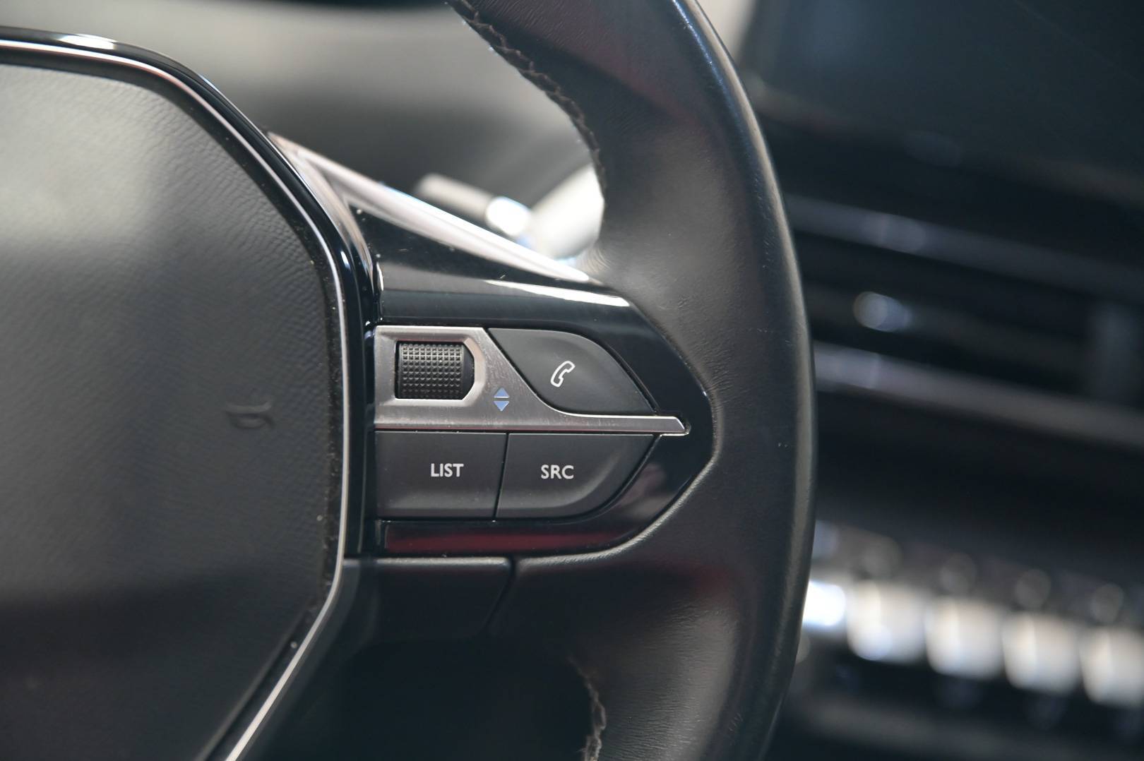PEUGEOT 3008 - Foto 17