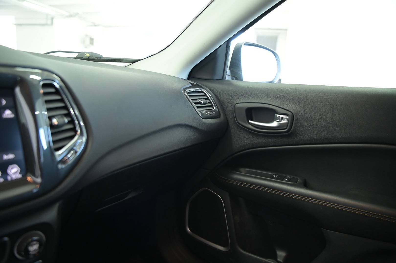JEEP Compass - Foto 15