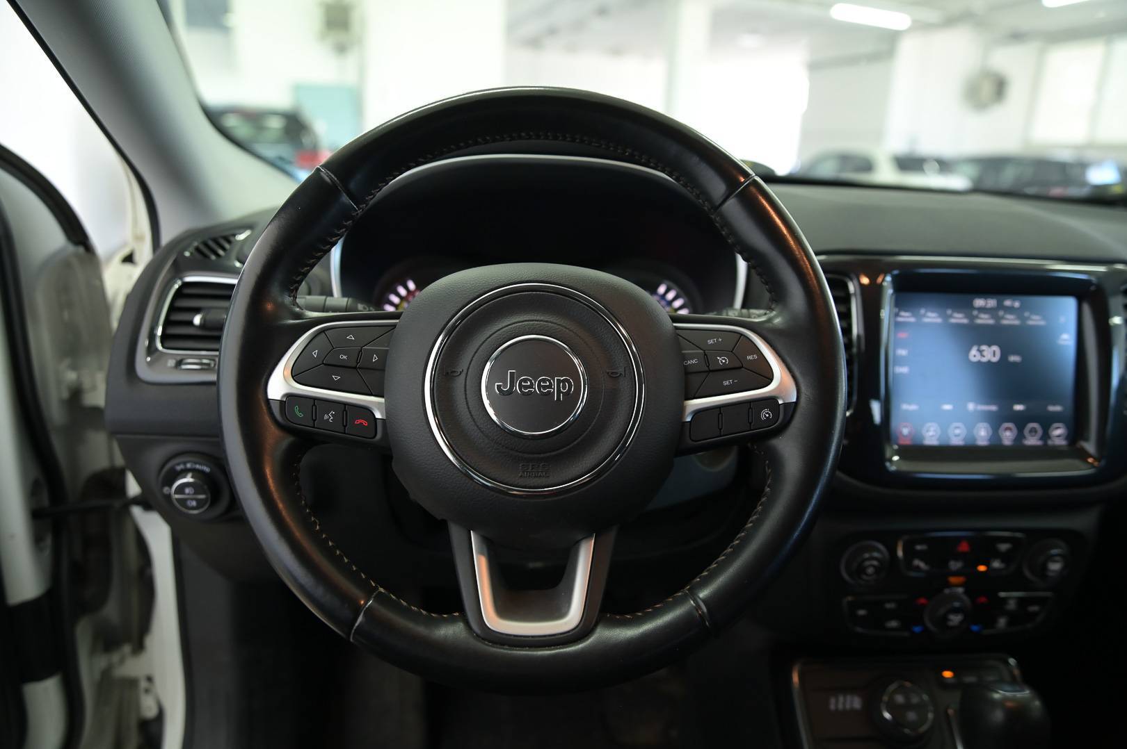 JEEP Compass - Foto 19