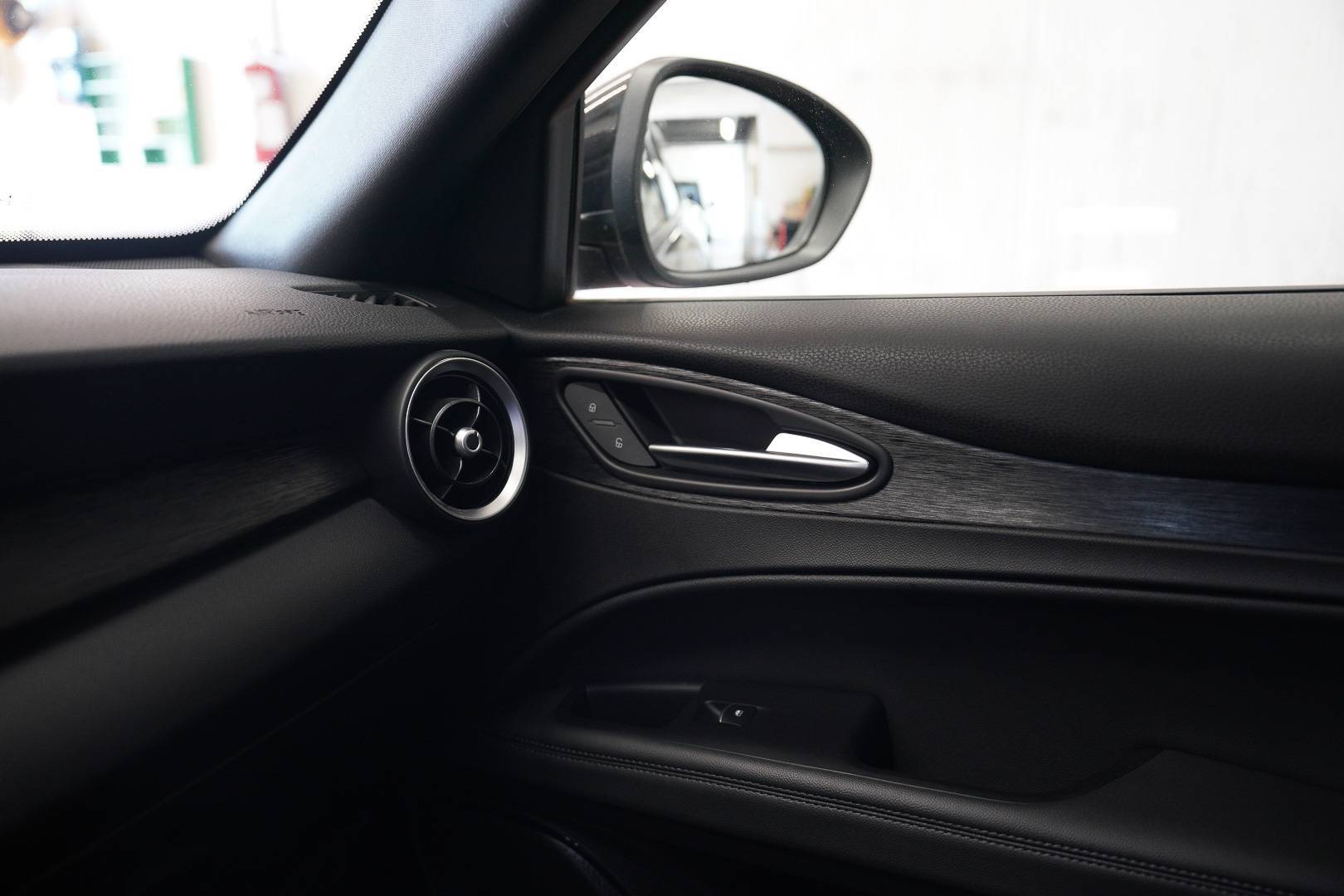 ALFA ROMEO Stelvio - Foto 19