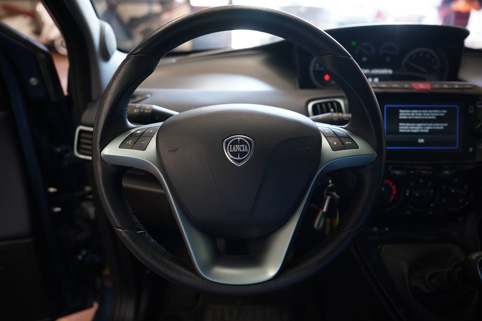 LANCIA Ypsilon - Foto 9
