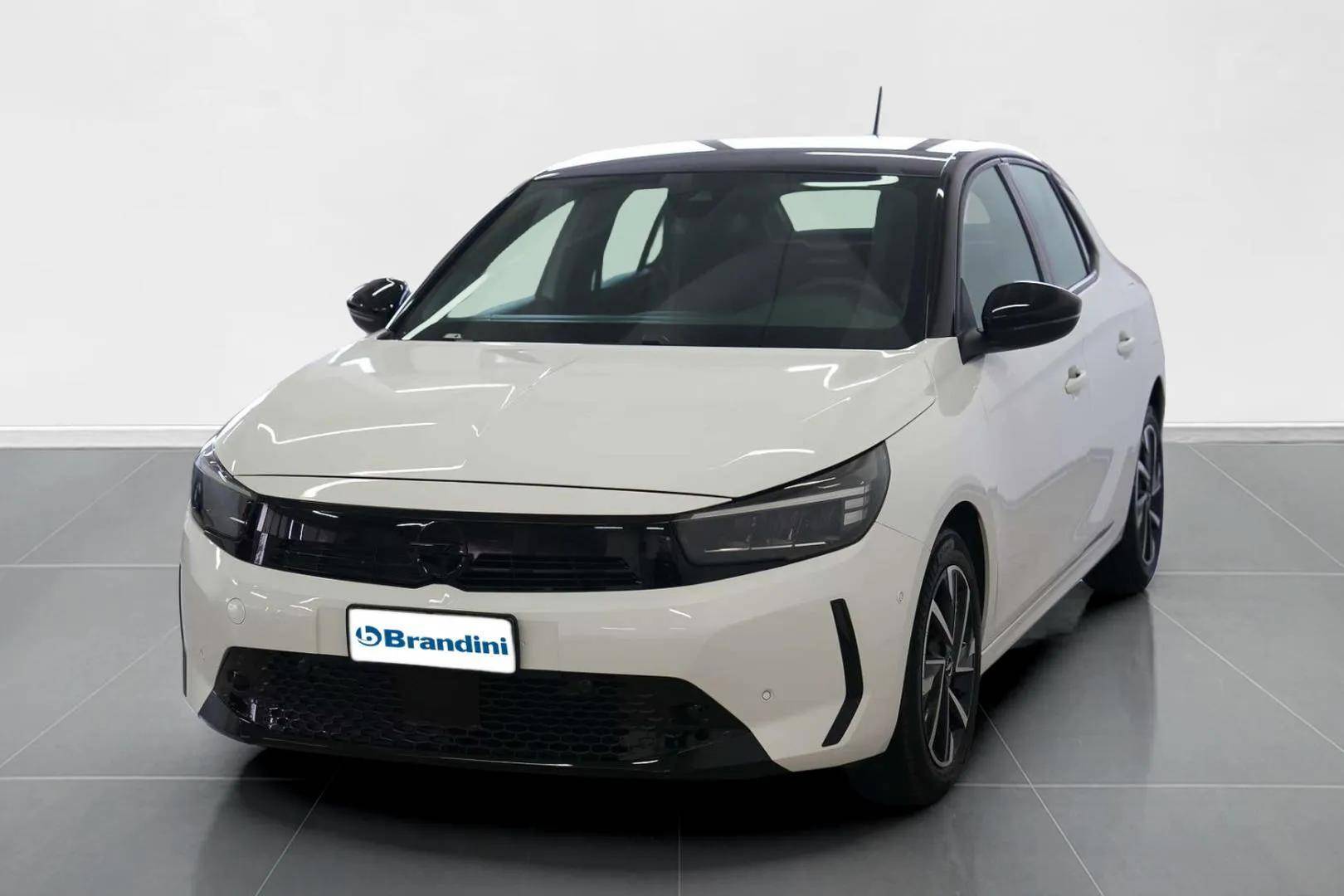 OPEL Corsa - Foto 1