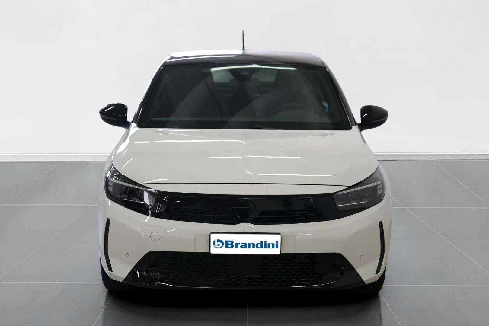 OPEL Corsa - Foto 2