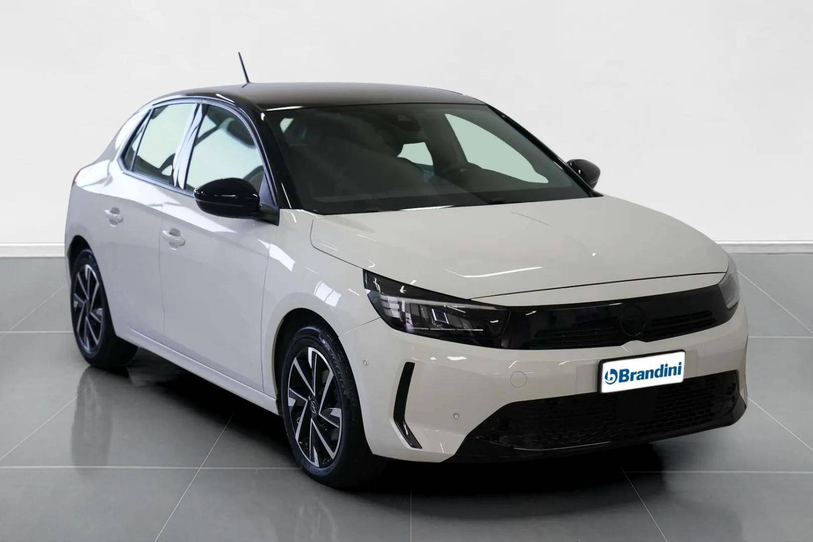 OPEL Corsa - Foto 3