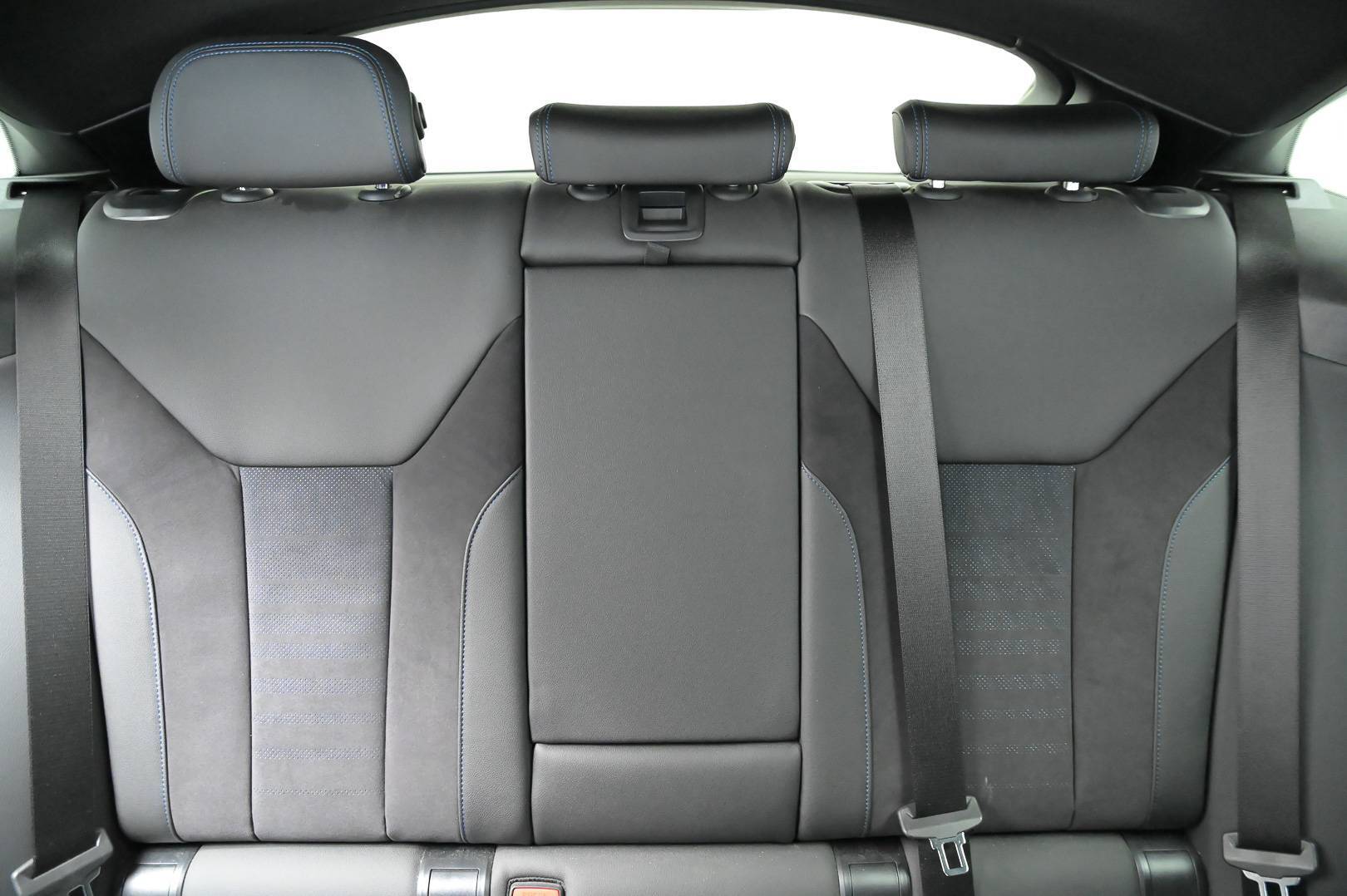 BMW i4 - Foto 7
