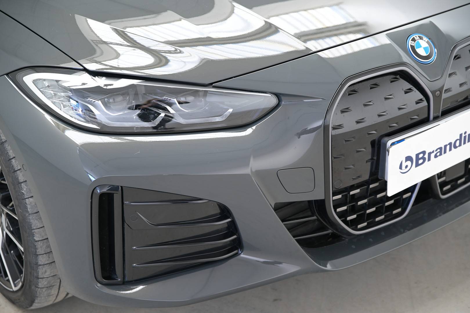BMW i4 - Foto 12
