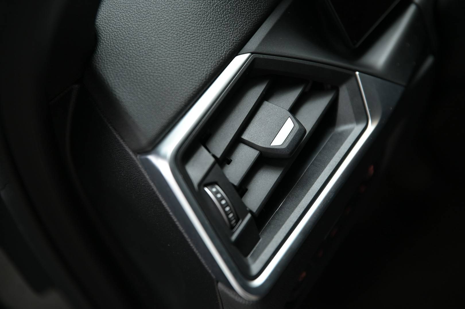 BMW i4 - Foto 14