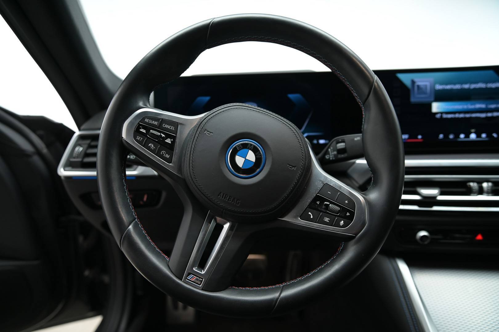 BMW i4 - Foto 15