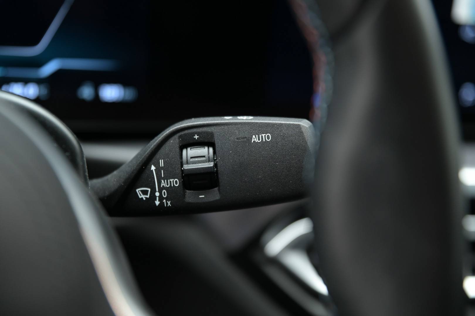 BMW i4 - Foto 18