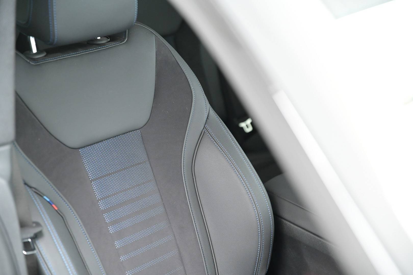 BMW i4 - Foto 29