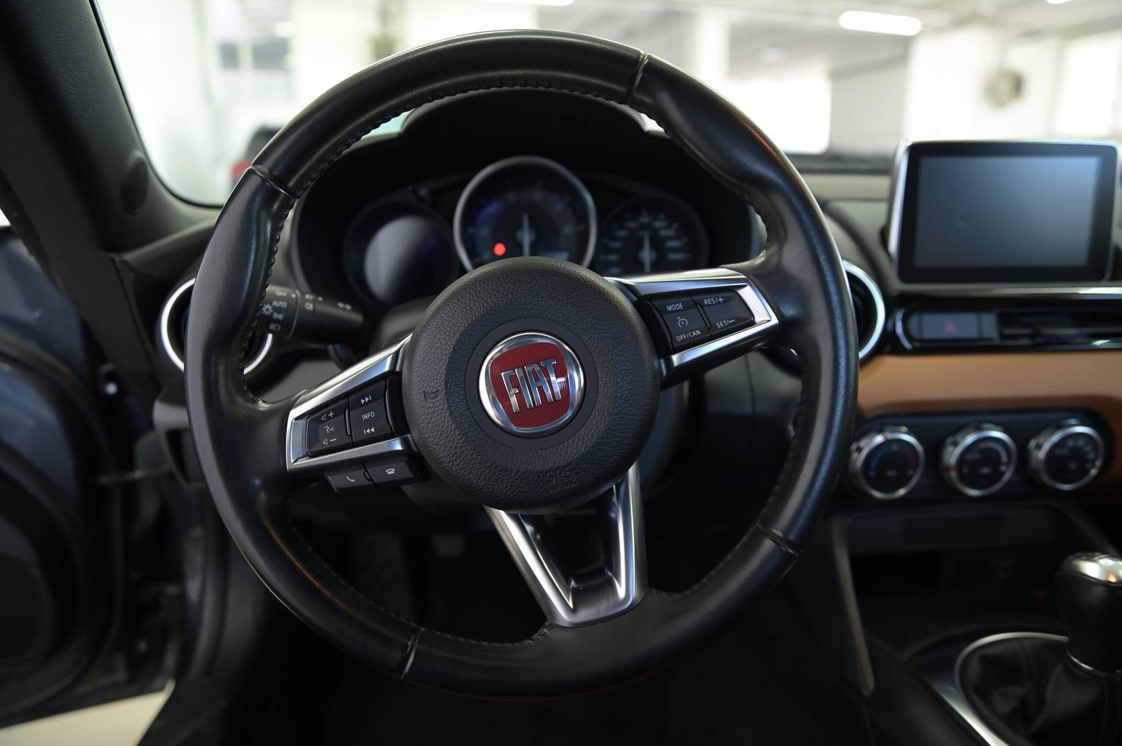 FIAT 124 Spider - Foto 19