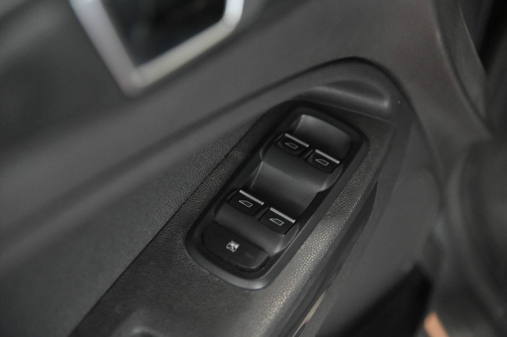 FORD EcoSport - Foto 10
