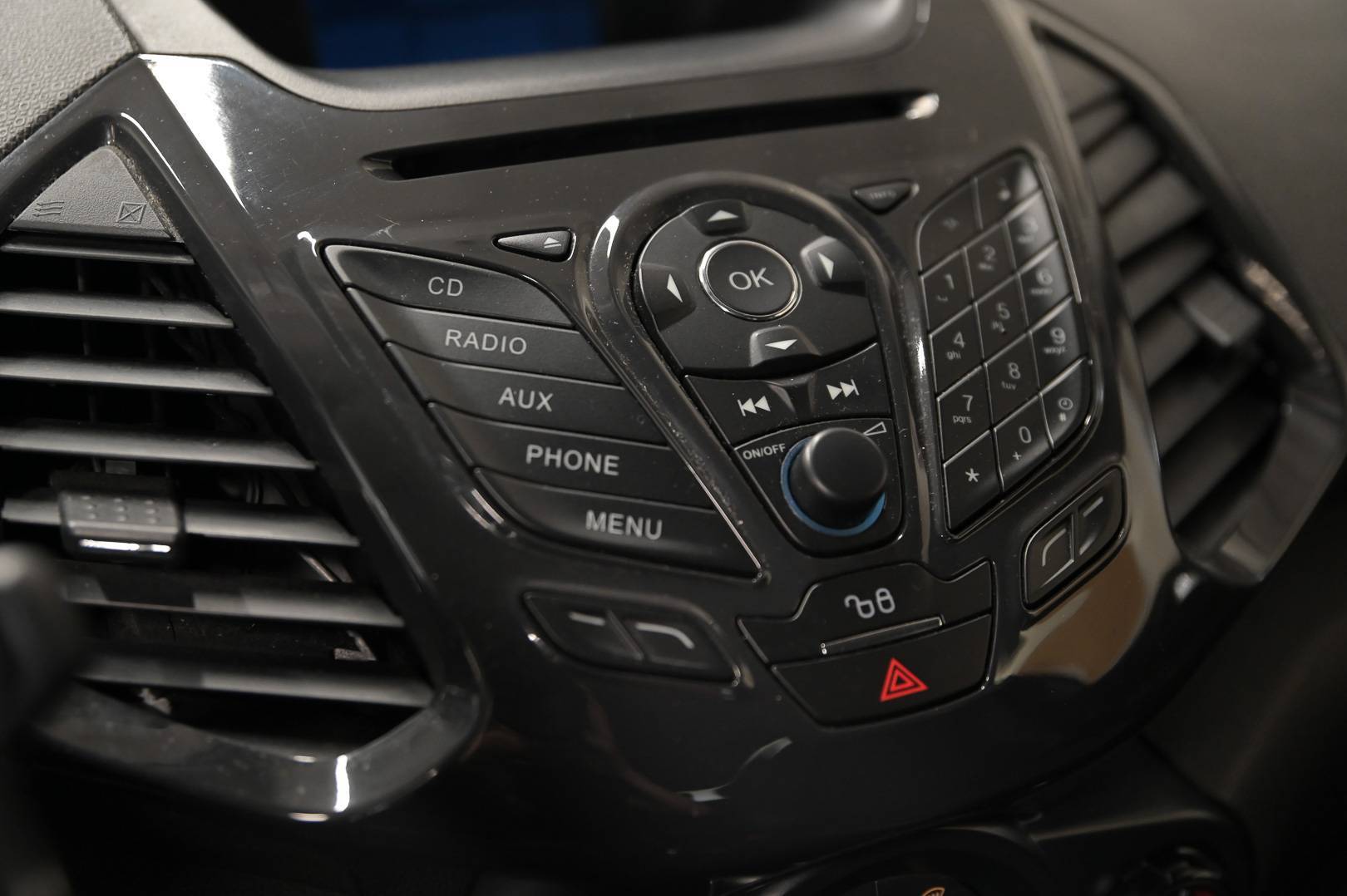 FORD EcoSport - Foto 15