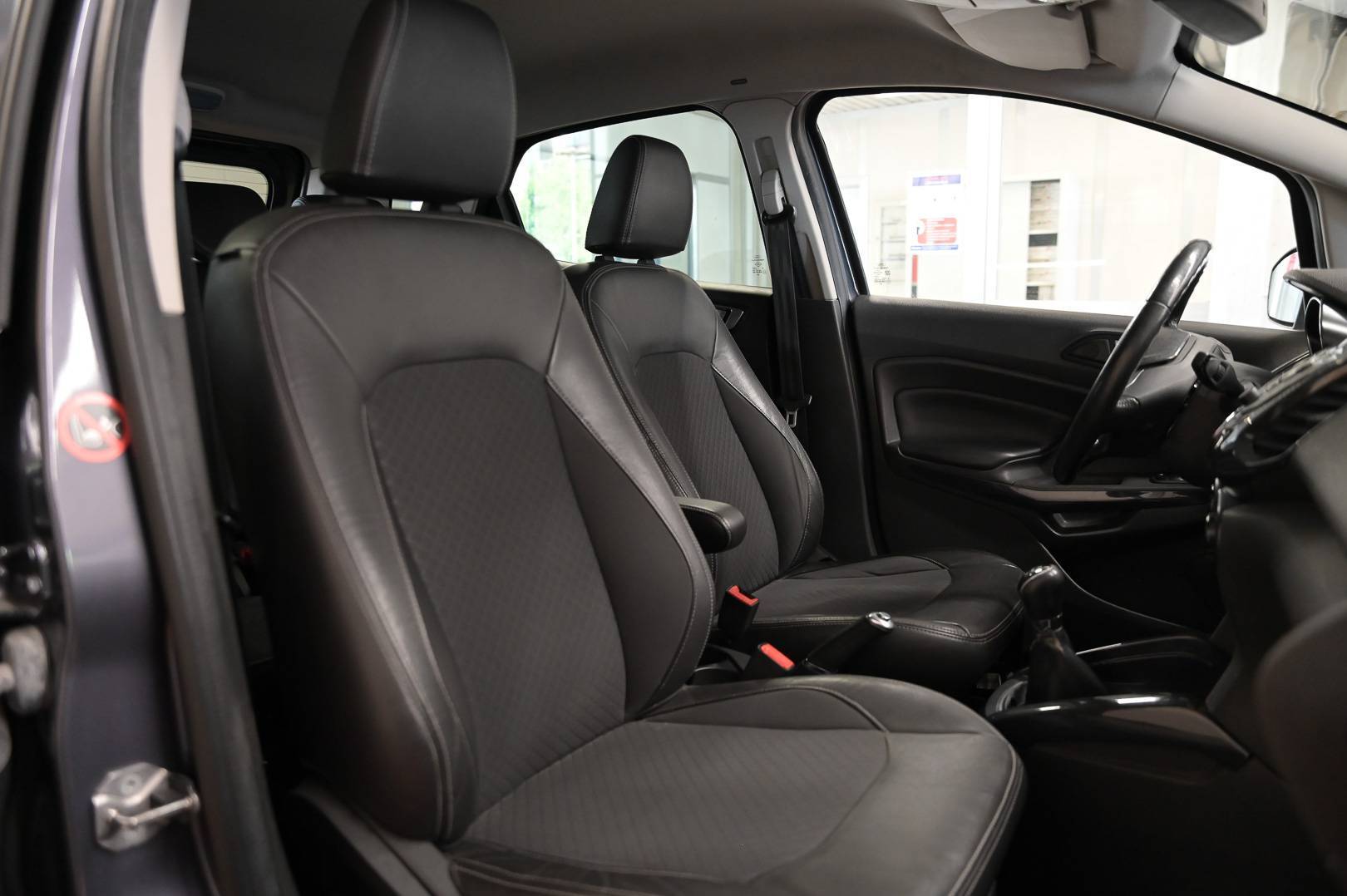 FORD EcoSport - Foto 26