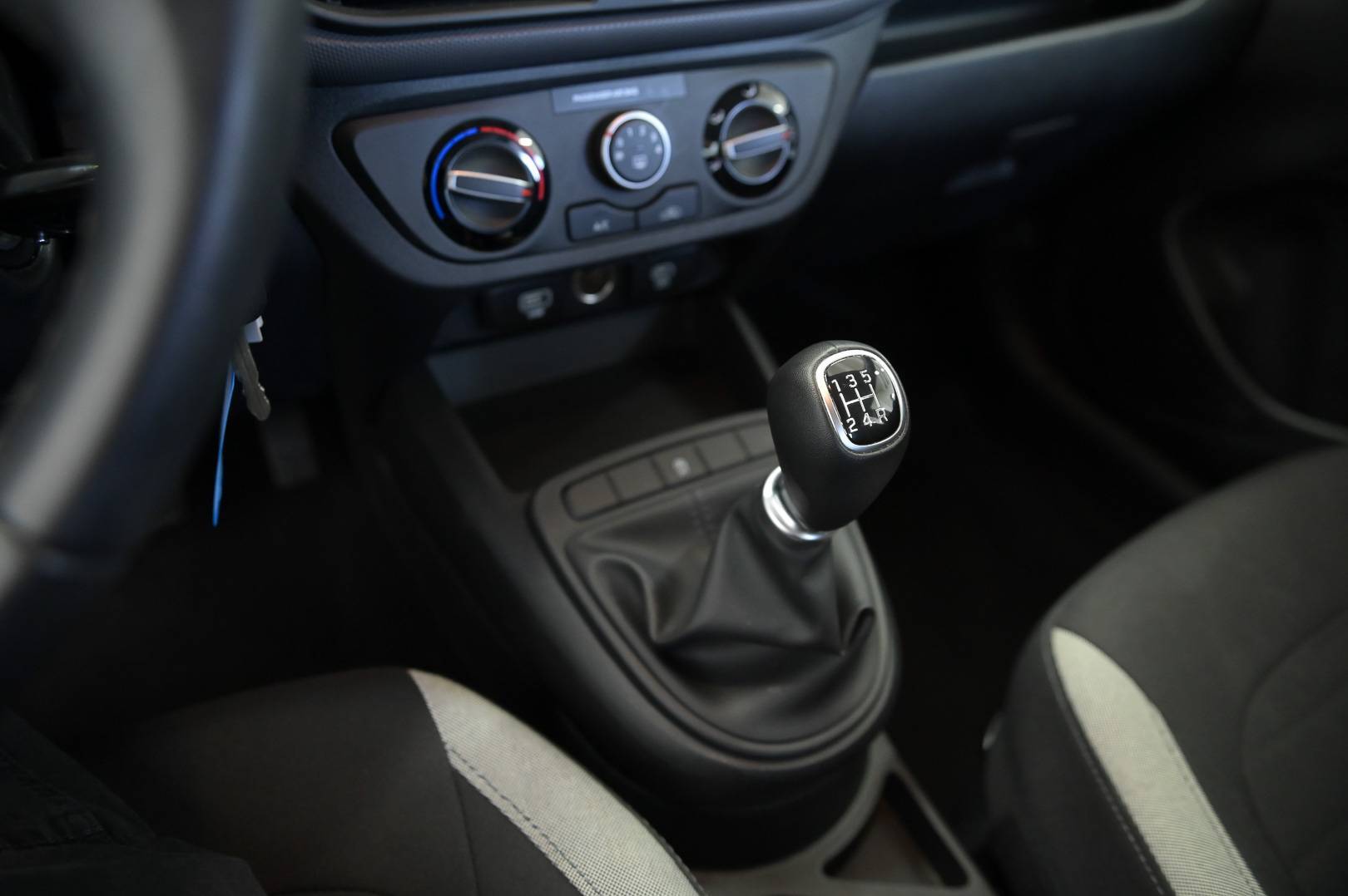 HYUNDAI I10 - Foto 15