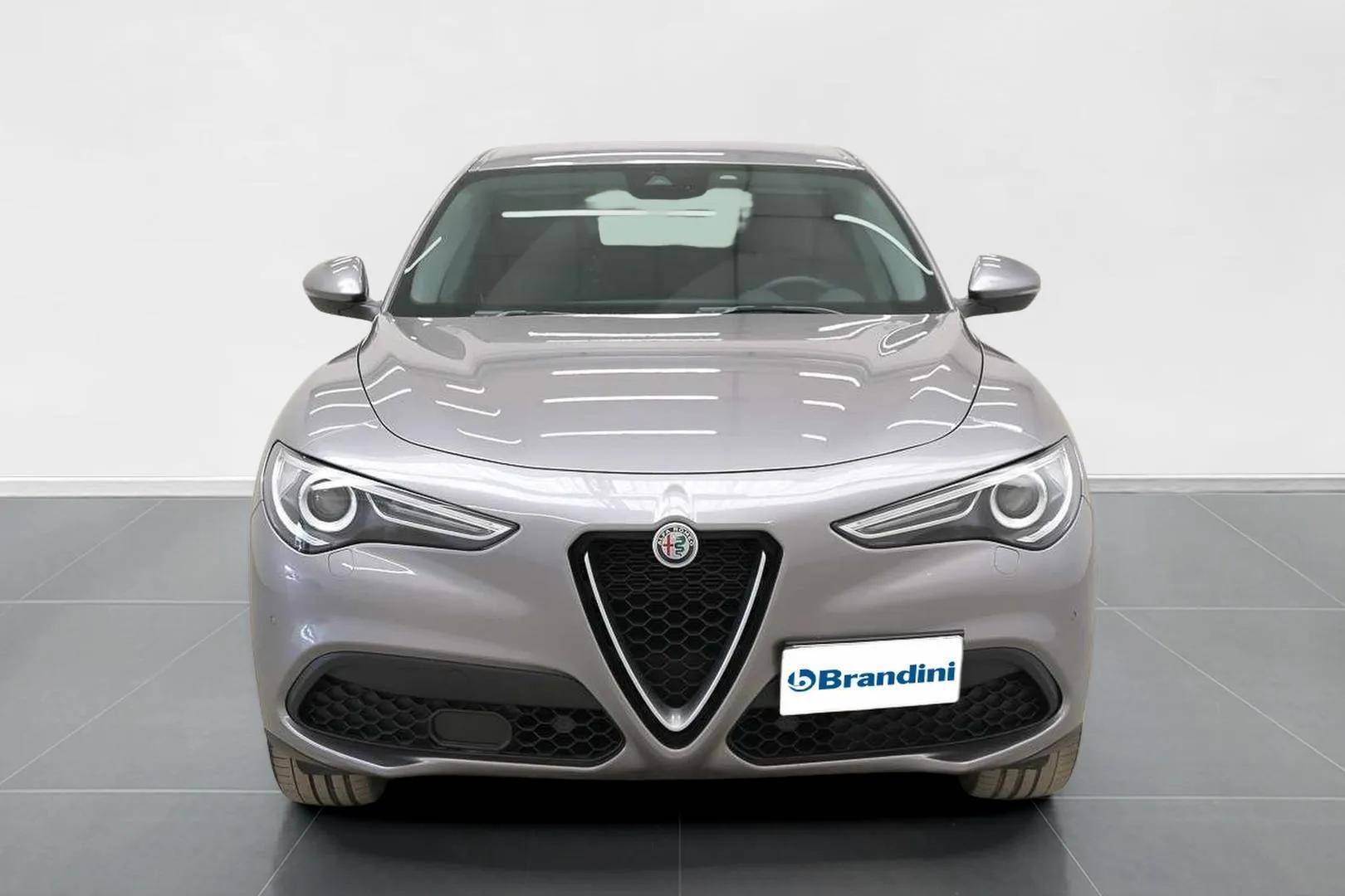 ALFA ROMEO Stelvio - Foto 2