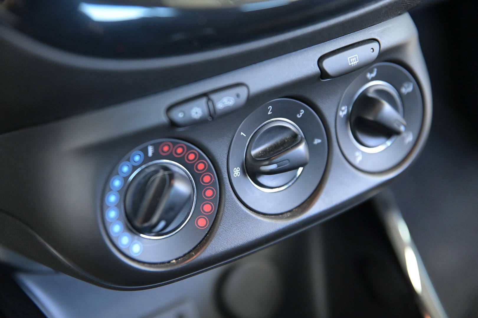 OPEL Adam - Foto 22