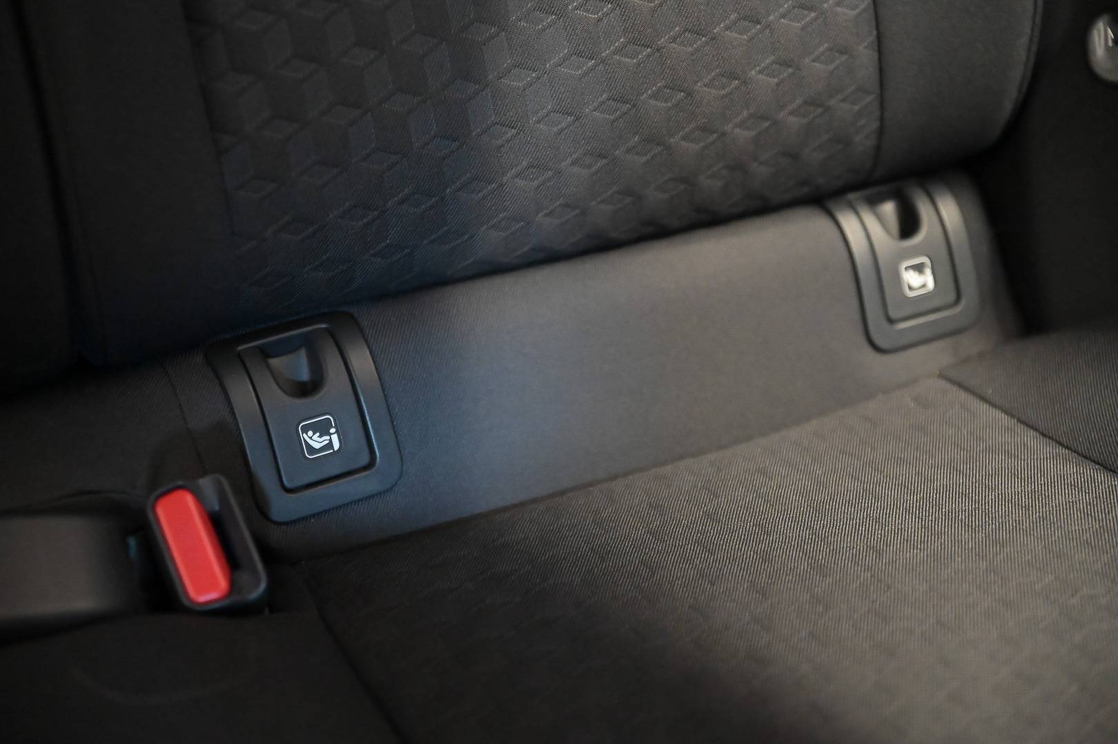 TOYOTA Yaris - Foto 24