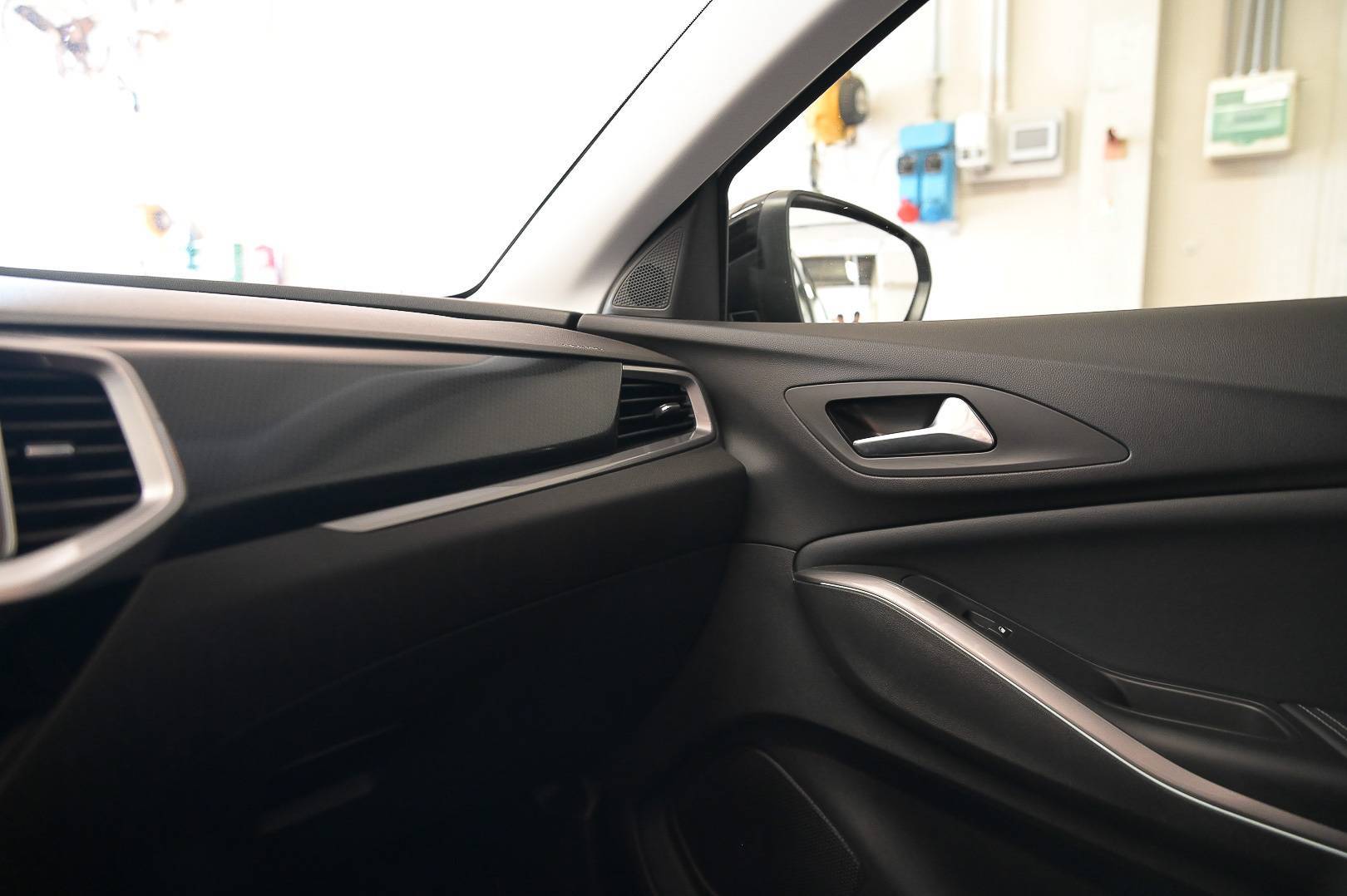 OPEL Grandland - Foto 15