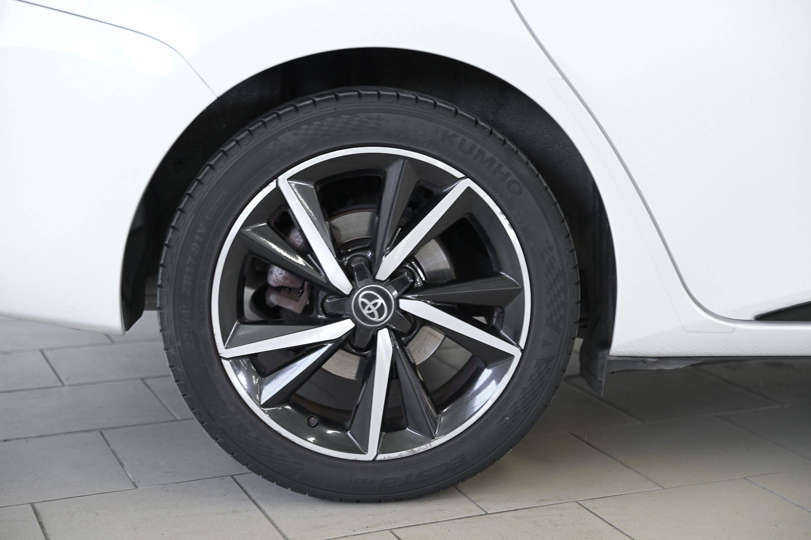 TOYOTA Auris Touring - Foto 7
