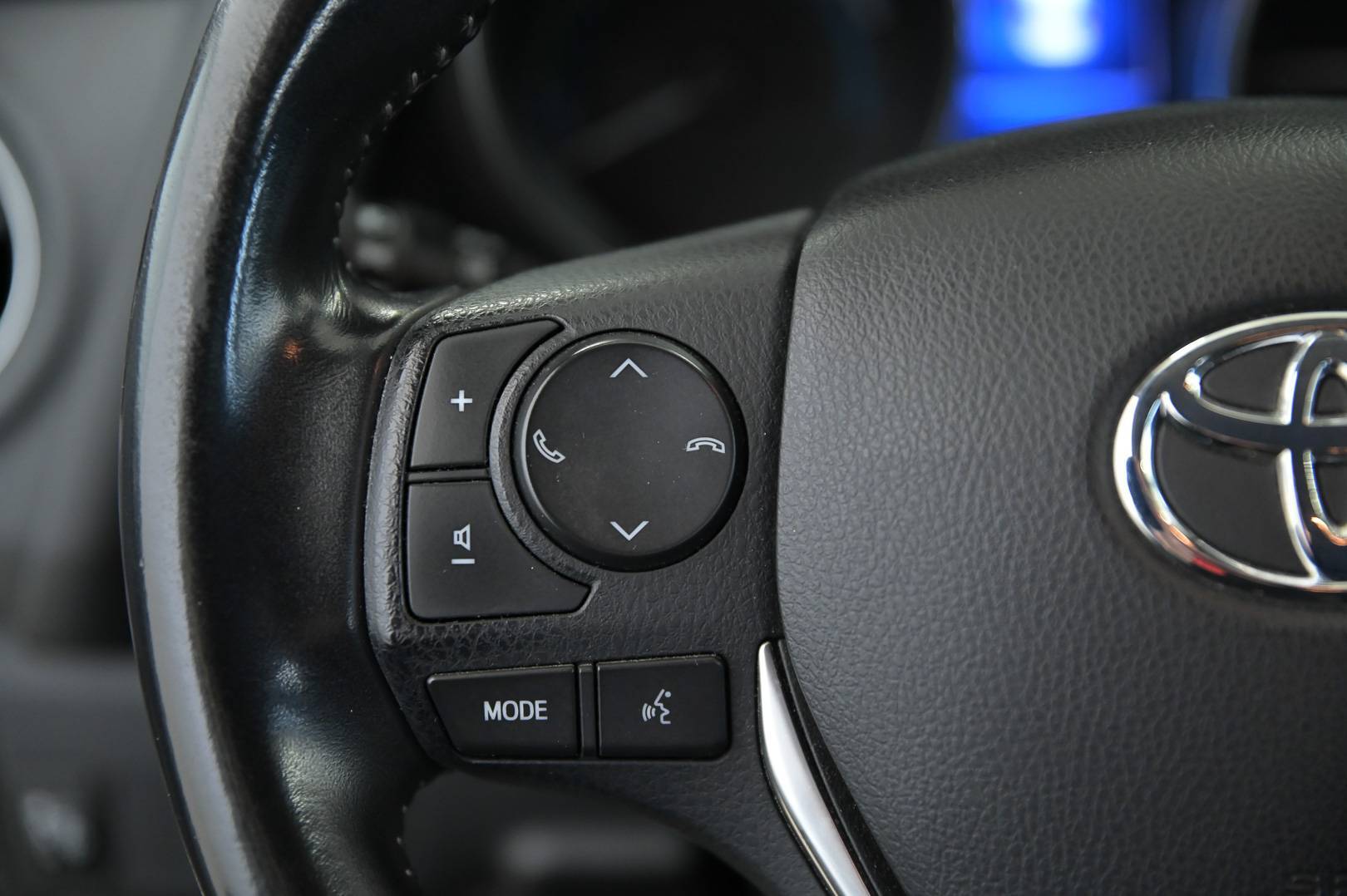 TOYOTA Auris Touring - Foto 16