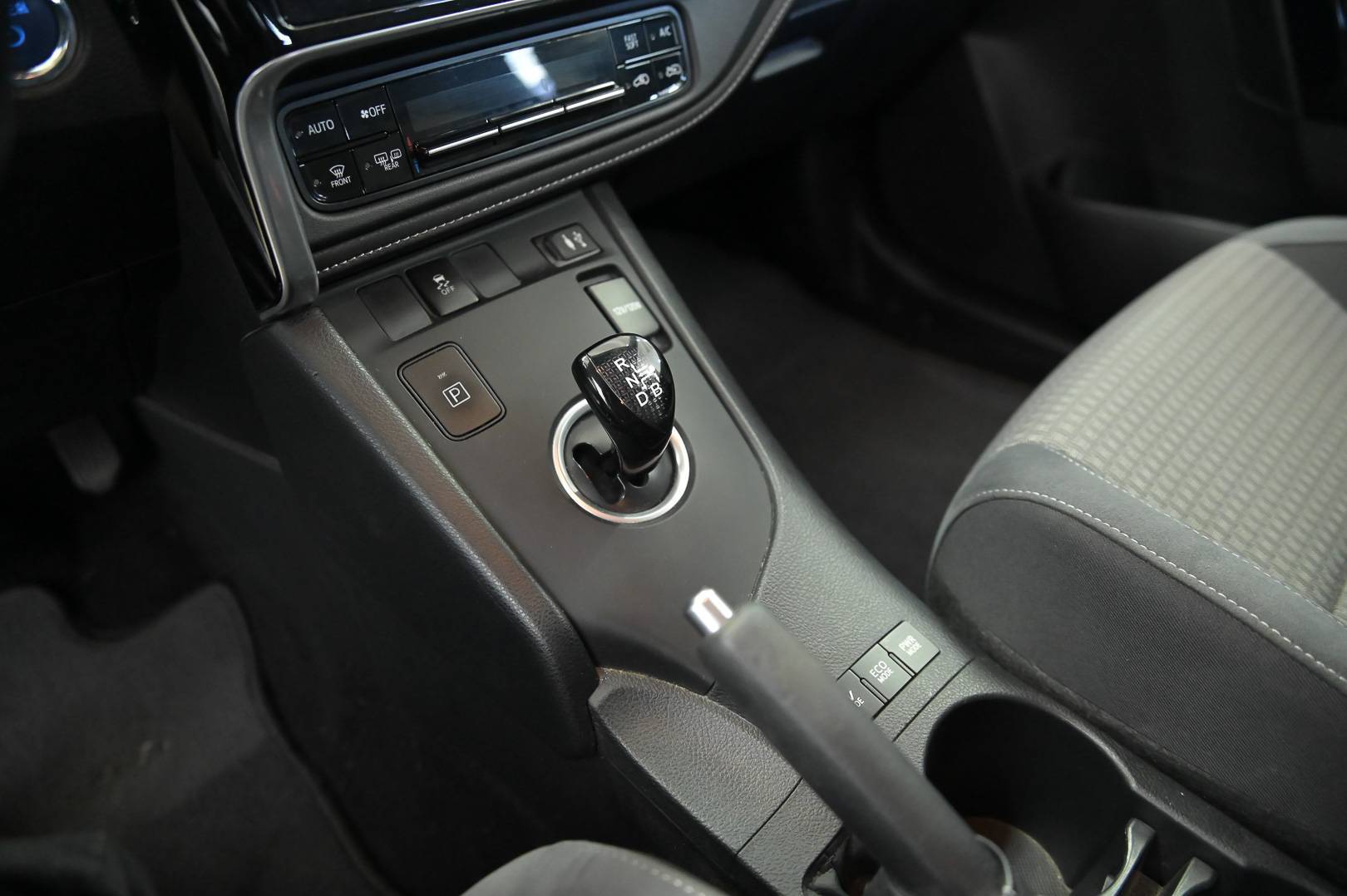 TOYOTA Auris Touring - Foto 20